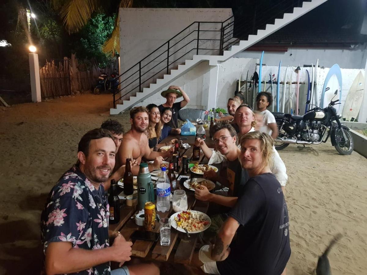 Hangover Hostels Arugam Bay Kültér fotó