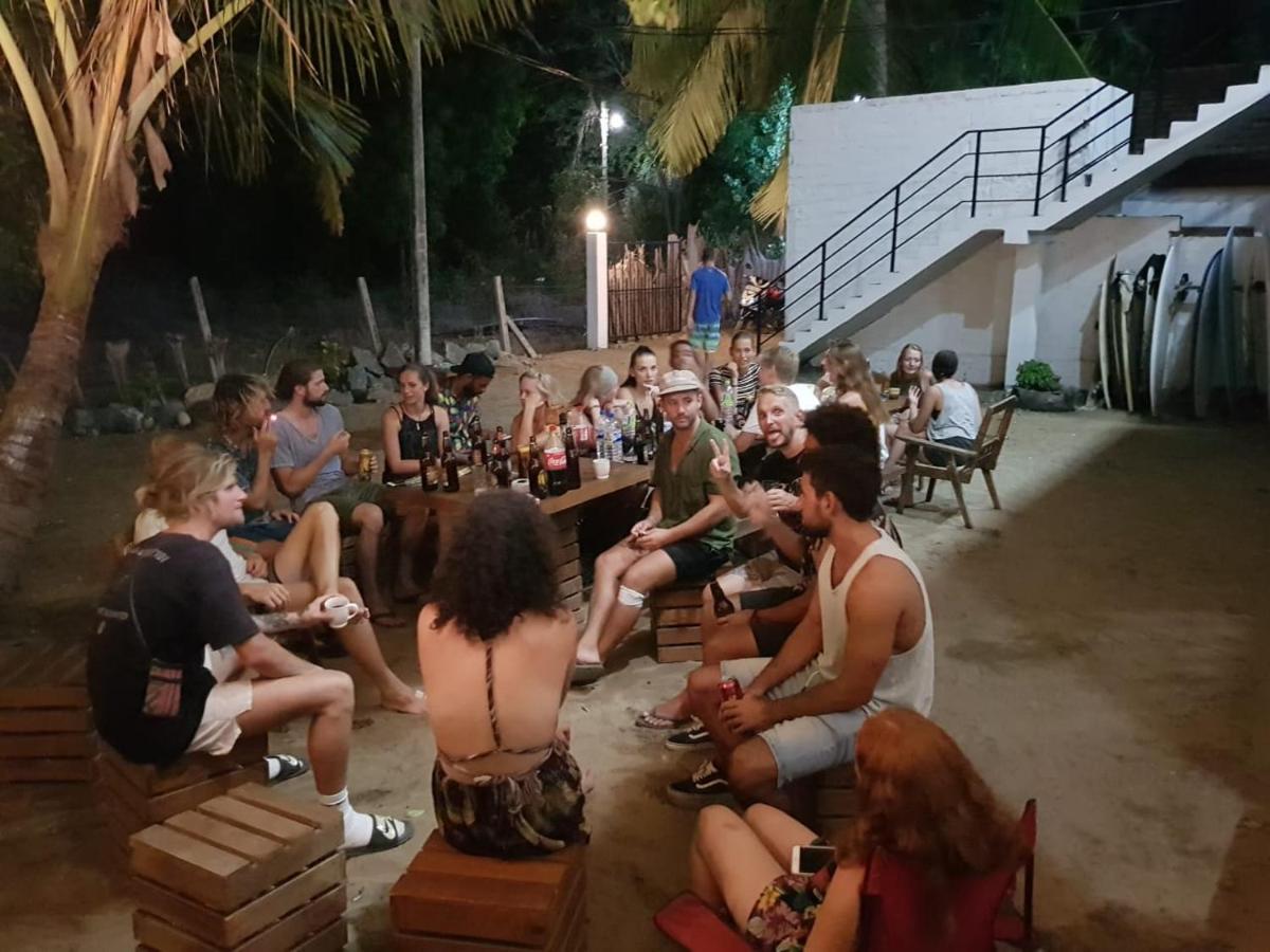 Hangover Hostels Arugam Bay Kültér fotó