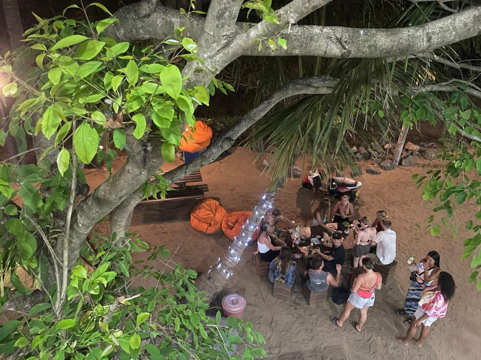 Hangover Hostels Arugam Bay Kültér fotó