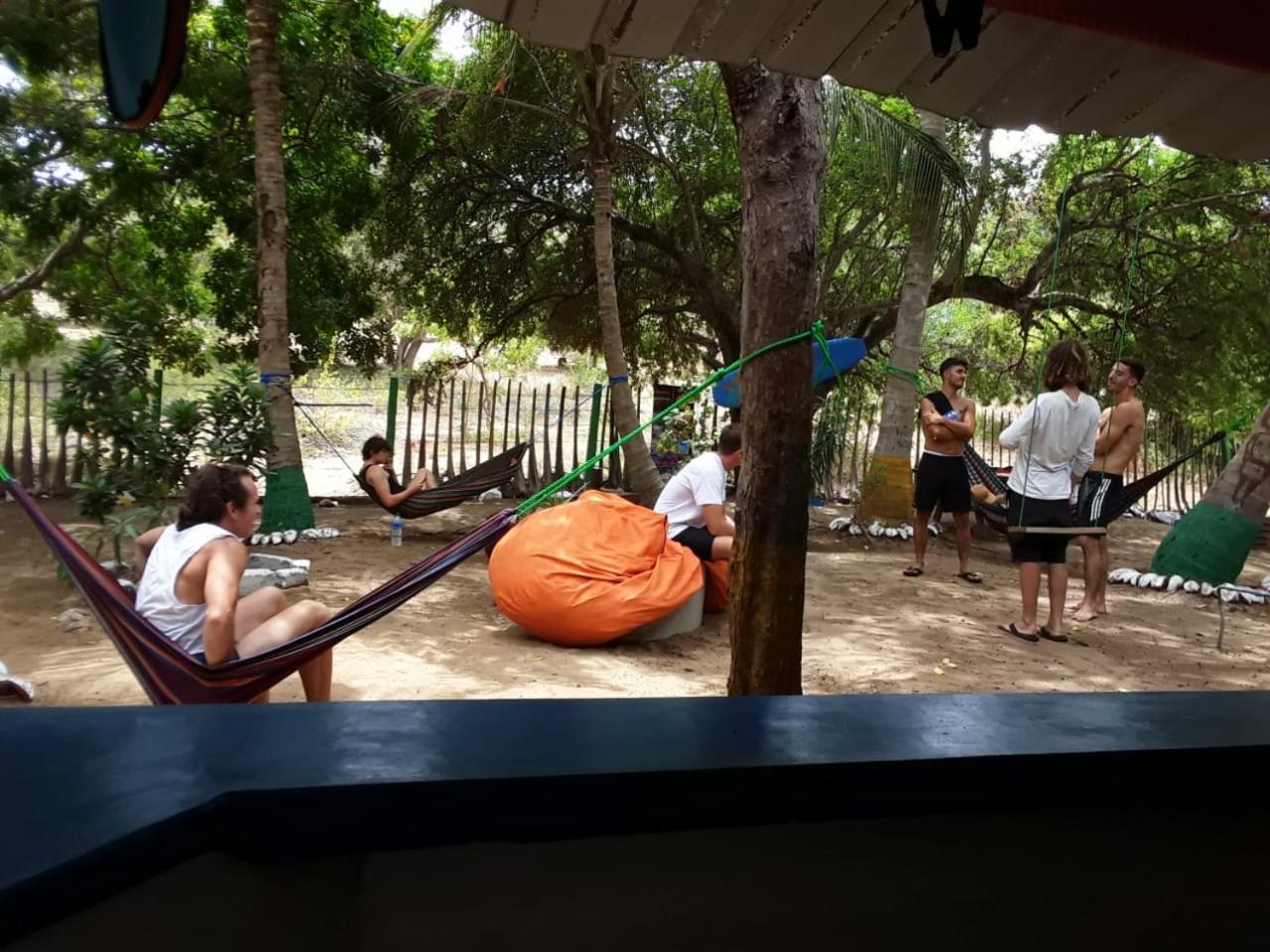 Hangover Hostels Arugam Bay Kültér fotó