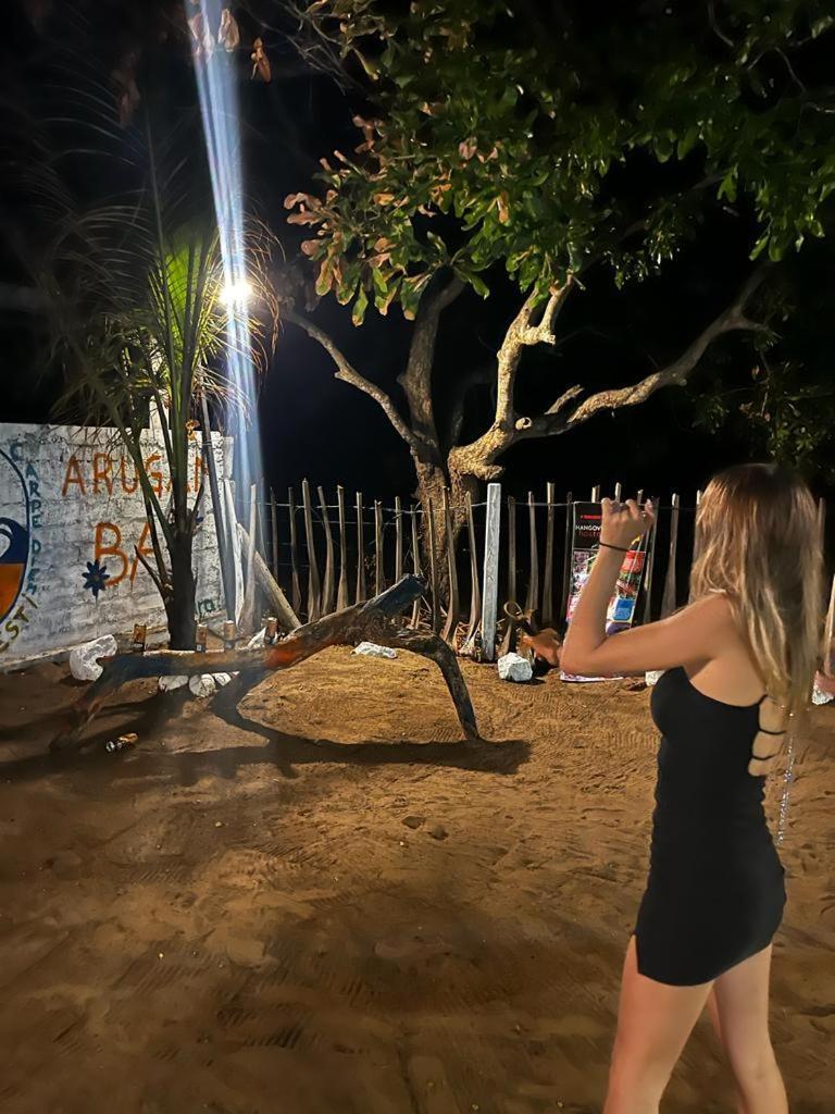 Hangover Hostels Arugam Bay Kültér fotó
