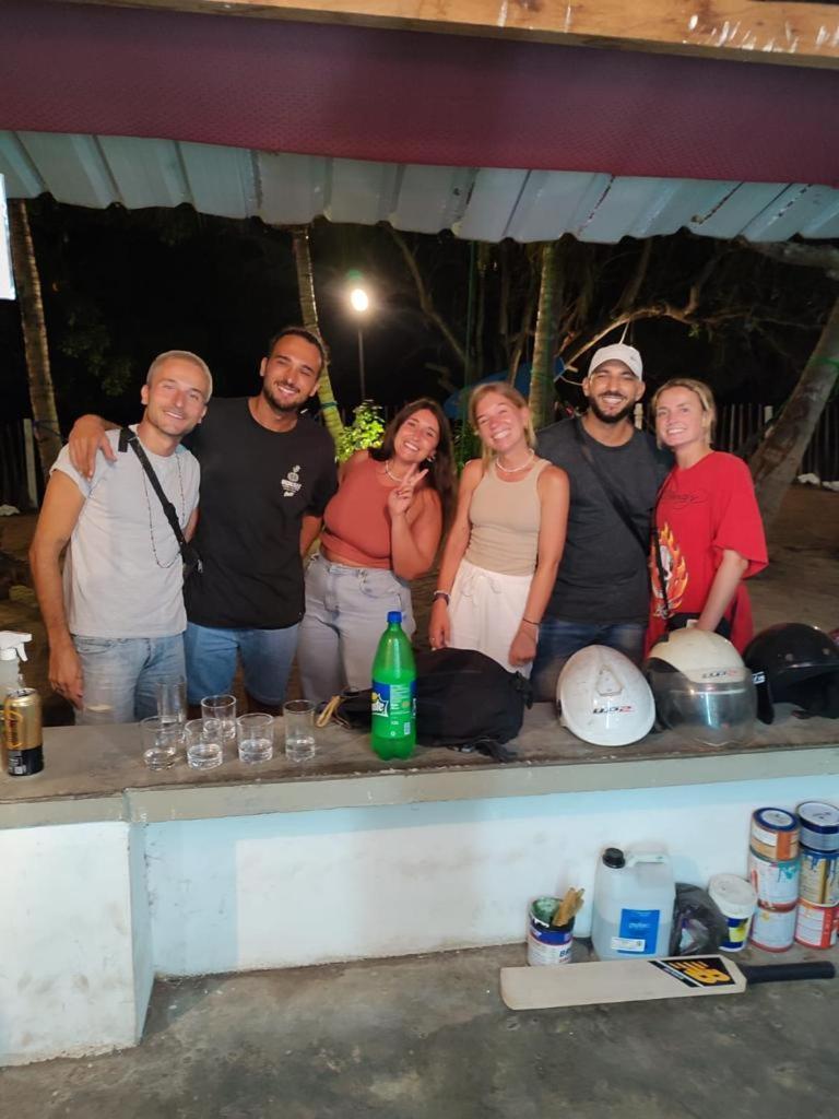 Hangover Hostels Arugam Bay Kültér fotó