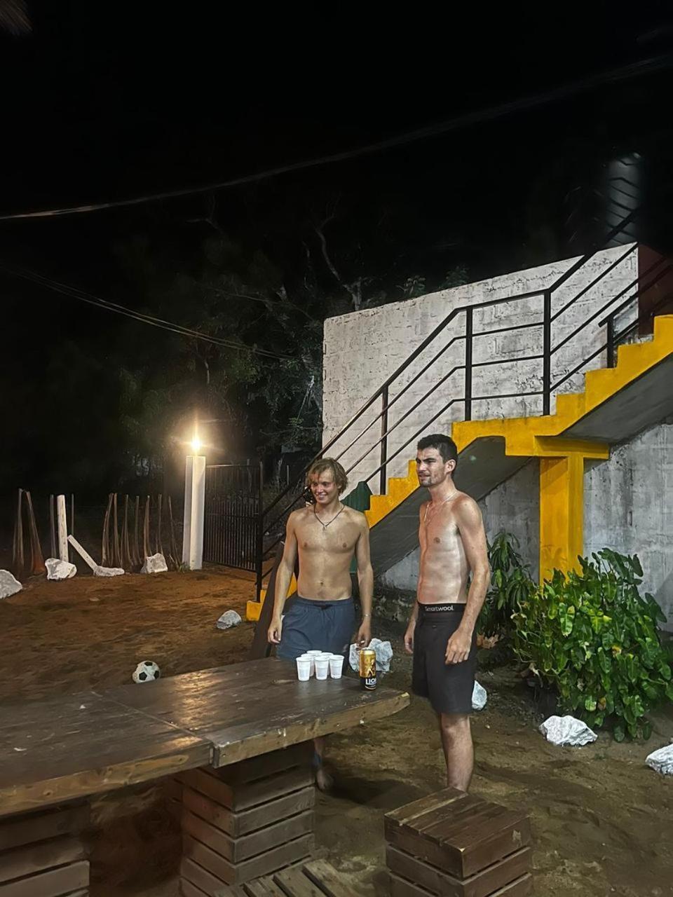 Hangover Hostels Arugam Bay Kültér fotó