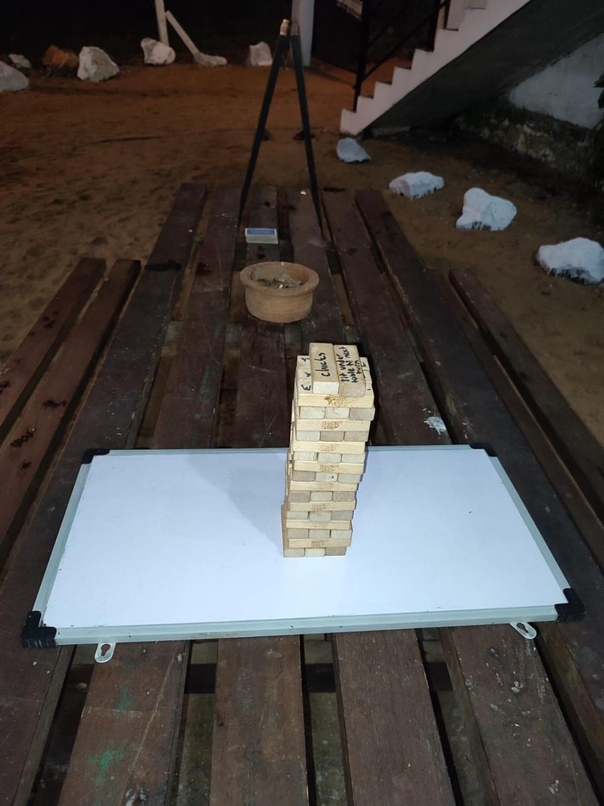 Hangover Hostels Arugam Bay Kültér fotó