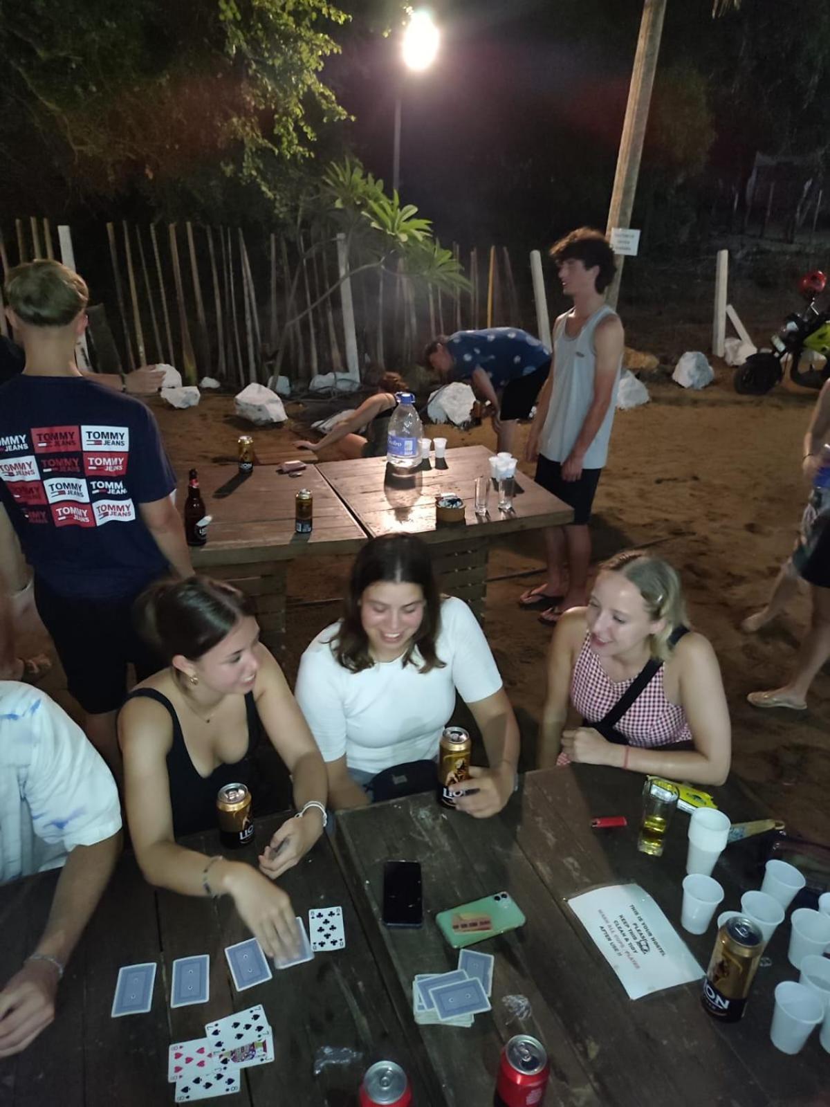 Hangover Hostels Arugam Bay Kültér fotó