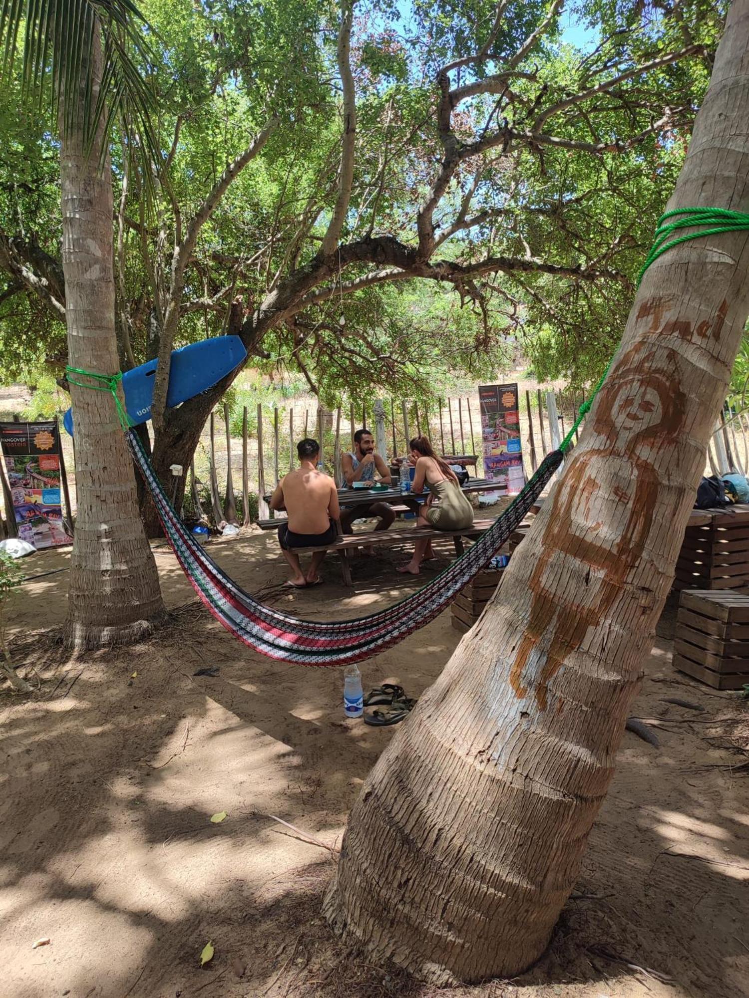Hangover Hostels Arugam Bay Kültér fotó